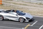 Zandvoort 18 mei 2022
Frans Duijts en andere manne rijden met hun mooie auto voor stichting zorgeloos kind op circuitpark Zandvoort. Frans rijdt in een McLaren cabrio