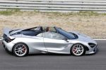 Zandvoort 18 mei 2022
Frans Duijts en andere manne rijden met hun mooie auto voor stichting zorgeloos kind op circuitpark Zandvoort. Frans rijdt in een McLaren cabrio