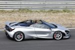 Zandvoort 18 mei 2022
Frans Duijts en andere manne rijden met hun mooie auto voor stichting zorgeloos kind op circuitpark Zandvoort. Frans rijdt in een McLaren cabrio