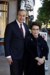 Den Haag 1 juni 2022
Carry Knoops en haar man Geert Jan Knoops bij boekhandel in Den Haag