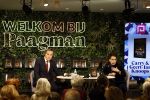Den Haag 1 juni 2022
Carry Knoops en haar man Geert Jan Knoops bij boekhandel in Den Haag