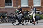 Amsterdam 28 mei 2022
Hajo Bruins met vriendin en dochtertje op de fiets in Amsterdam zuid.