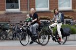 Amsterdam 28 mei 2022
Hajo Bruins met vriendin en dochtertje op de fiets in Amsterdam zuid.