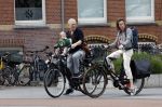 Amsterdam 28 mei 2022
Hajo Bruins met vriendin en dochtertje op de fiets in Amsterdam zuid.