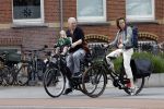 Amsterdam 28 mei 2022
Hajo Bruins met vriendin en dochtertje op de fiets in Amsterdam zuid.