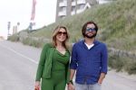 Zandvoort 31 mei 2022
Presentatie boek waar Matthijs v Nieuwkerk de mooiste verhalen voor uitgekozen heeft.  oa Heleen v Royen heeft een verhaal geschreven.  Helleen kwam met haar partner Bart meeldijk. Matthijs kwam met zijn vriendin Martha Riemsma. Ozcan Akyol  (Eus) gaf Matthijs het eerste boek.