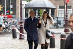 Amsterdam 8 juni 2022
Koningin Maxima bezoekt het Majoor Bosshardt huis op de wallen. Henk de Vries met zijn dochter