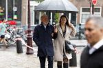 Amsterdam 8 juni 2022
Koningin Maxima bezoekt het Majoor Bosshardt huis op de wallen. Henk de Vries met zijn dochter