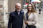 Amsterdam 8 juni 2022
Koningin Maxima bezoekt het Majoor Bosshardt huis op de wallen. Henk de Vries met zijn dochter