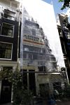 Amsterdam 28 mei 2022
Isa Hoes heeft in het centrum van Amsterdam een nieuwe huis/appartement gekocht
