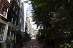 Amsterdam 28 mei 2022
Isa Hoes heeft in het centrum van Amsterdam een nieuwe huis/appartement gekocht