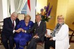 Den Haag 9 juni 202
Erica Terpstra krijgt een belangrijke onderscheiding uit handen van de Japanse Ambassadeur . Alles speelde zich af op de Japanse Ambassade in Den Haag. Jan v Zanen en Ada Kok