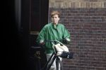 Amsterdam 27 mei 2022
Janke Dekker op de fiets in Amsterdam zuid en bij het huis wat ze met haar man Tom Egbers heeft gekocht in Amsterdam.
