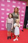Huizen 25 mei 2022
Feestje ivm de nieuwe TLC serie van Louisa en Rowan op z'n Gooisch. Louisa Jansen en haar man Rowan . Jessica Mendels kwam met haar dochters