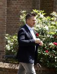 Laren 2 juni 2022
Begrafenis / dienst van Willibrord Frequin in de Sint Jansbasiliek in Laren . Johnny de Mol
