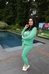 Huizen 25 mei 2022
Feestje ivm de nieuwe TLC serie van Louisa en Rowan op z'n Gooisch. Louisa Janssen en haar man Rowan