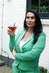 Huizen 25 mei 2022
Feestje ivm de nieuwe TLC serie van Louisa en Rowan op z'n Gooisch. Louisa Janssen en haar man Rowan