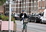Amsterdam 27 mei 2022
Marc-Marie Huijbregtss op de fiets in Amsterdam zuid