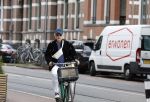 Amsterdam 27 mei 2022
Marc-Marie Huijbregtss op de fiets in Amsterdam zuid