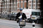 Amsterdam 27 mei 2022
Marc-Marie Huijbregtss op de fiets in Amsterdam zuid