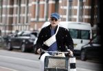 Amsterdam 27 mei 2022
Marc-Marie Huijbregtss op de fiets in Amsterdam zuid
