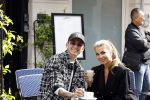 Amsterdam 30 mei 2022
Mart Hoogkamer met zijn vriendin Jennifer v Ooijen op terras op de pc hooftstraat