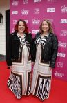 Huizen 25 mei 2022
Feestje ivm de nieuwe TLC serie van Louisa en Rowan op z'n Gooisch. Louisa Janssen en haar man Rowan . Mathilde Keuter (zwanger) en haar zus Gerda Keuter