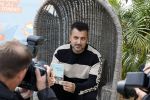 Zandvoort 31 mei 2022
Presentatie boek waar Matthijs v Nieuwkerk de mooiste verhalen voor uitgekozen heeft. 
Ozcan Akyol