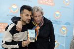 Zandvoort 31 mei 2022
Presentatie boek waar Matthijs v Nieuwkerk de mooiste verhalen voor uitgekozen heeft. 
Matthijs v Nieuwkerk en Ozcan Akyol