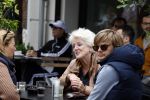 Amsterdam 4 juni 2022
Pamela Teves op terras op de pc hooftstraat