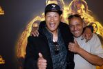 Amsterdam 2 juni 2022
Premiere Jurassic World in Pathe Arena .
Poal cairo met broer