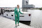 Amsterdam 7 juni 2022
Prinses Victoria van Zweden op bezoek in Amsterdam . Ze maakt een boot tocht over de grachten.