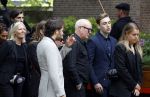 Laren 2 juni 2022
Begrafenis / dienst van Willibrord Frequin in de Sint Jansbasiliek in Laren . Rene v d Gijp kwam met zijn vrouw zoon en stiefdochter
