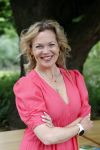 Amsterdam 25 mei 2022
Boekpresentatie Elle v Rijn Marion Pauw   Roos Schlikker en Femmetje de Wind .