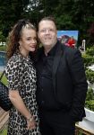 Huizen 25 mei 2022
Feestje ivm de nieuwe TLC serie van Louisa en Rowan op z'n Gooisch. Louisa Janssen en haar man Rowan .
Rutger v Barneveld met zijn nieuwe vriendin