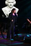 Bussum 16 mei 2022
Uitreiking Buma awrds in spant bussum.
Trijntje Oosterhuis en de zoon van Henny Vrienten Xander Vrienten