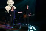 Bussum 16 mei 2022
Uitreiking Buma awrds in spant bussum.
Trijntje Oosterhuis en de zoon van Henny Vrienten Xander Vrienten