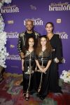 Amsterdam 30 mei 2022
Premiere Marokkaanse bruiloft in Tuschinski met oa als castleden Samouya Ahouaoui Walid Benmbarek Pip Pellens Liza Sips en Nabil Aouled Ayad in tuschinski. Walid met vrouw Mouna Laroussi