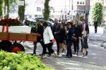 Laren 2 juni 2022
Begrafenis / dienst van Willibrord Frequin in de Sint Jansbasiliek in Laren . Gesina Rebecca Barbara Louis en  Merel Frequin waren met aanhang aanwezig