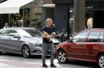 Amsterdam 17 mei 2022
Wim Kieft doet boodschappen in Amsterdam zuid.