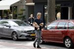 Amsterdam 17 mei 2022
Wim Kieft doet boodschappen in Amsterdam zuid.
