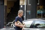 Amsterdam 17 mei 2022
Wim Kieft doet boodschappen in Amsterdam zuid.