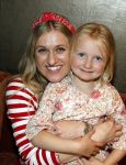 Noordwijk 17 mei 2023
Opening pension Code Rose van Martien Meiland en Erica Meiland . Ook Montana Maxime en Leroy Molkenboer zijn aanwezig Dochter Claire doet de openingshandeling.
Britt Dekker en Claire Meiland