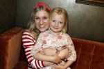 Noordwijk 17 mei 2023
Opening pension Code Rose van Martien Meiland en Erica Meiland . Ook Montana Maxime en Leroy Molkenboer zijn aanwezig Dochter Claire doet de openingshandeling.
Britt Dekker en Claire Meiland