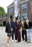 Amsterdam 18 mei 2023
Presentatie netflix serie  Queen CHarlotte met oa aanwezig India Amarteifio en Corey Mylchreest .
Serie is samenwerking met Vogue. Het feest is bij Huize Frankendaal. Davy Hezemans met relaties