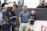 Cromvoirt 25 mei 2023
Dirk Kuyt deed vandaag mee met BEAT THE PRO op de KLM Open op golfbaan Bernardus. Ook zijn vriendin Kate Ruinemans was erbij.