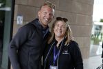Cromvoirt 25 mei 2023
Dirk Kuyt deed vandaag mee met BEAT THE PRO op de KLM Open op golfbaan Bernardus. Ook zijn vriendin Kate Ruinemans was erbij. Dirk Kuyt met fans van Liverpool
