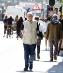 Amsterdam 31 mei 2023
Hugo Metsers wandelend door Amsterdam zuid.