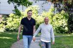 Amersfoort 19 mei 2023
Jeroen Jansema en Robin samen in een park in Amersfoort . Ze hebben elkaar leren kennen via het programma Liefde op het eerste gezicht . Jeroen had ook al meegedaan aan MAFS Married at First Sight
