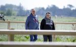 Alkmaar eo 17 mei 2023
Marco Borsato krijgt uitleg over dressuur van een instructeur op een manege